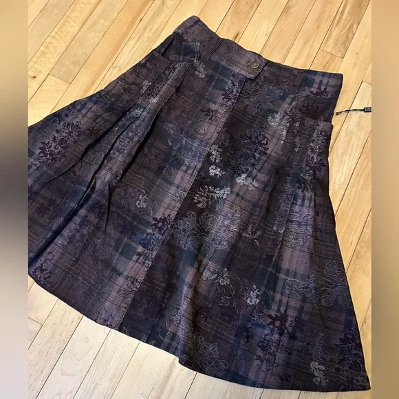 Floral and Plaid Corduroy A-Line Skirt in Dark Purple - Picture 3 of 7